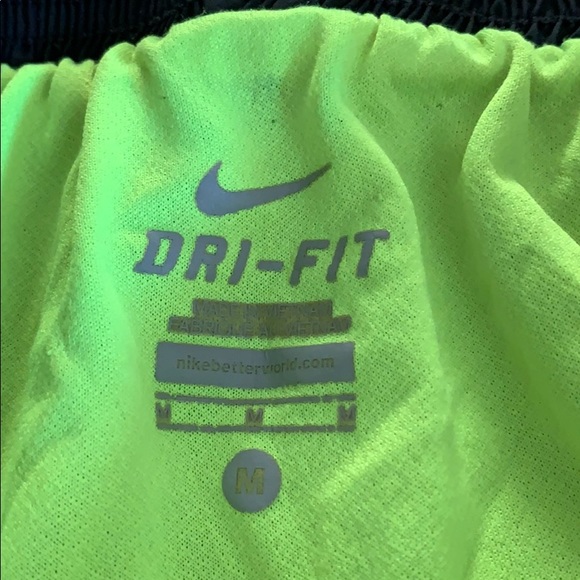 Nike shorts - Picture 3 of 4